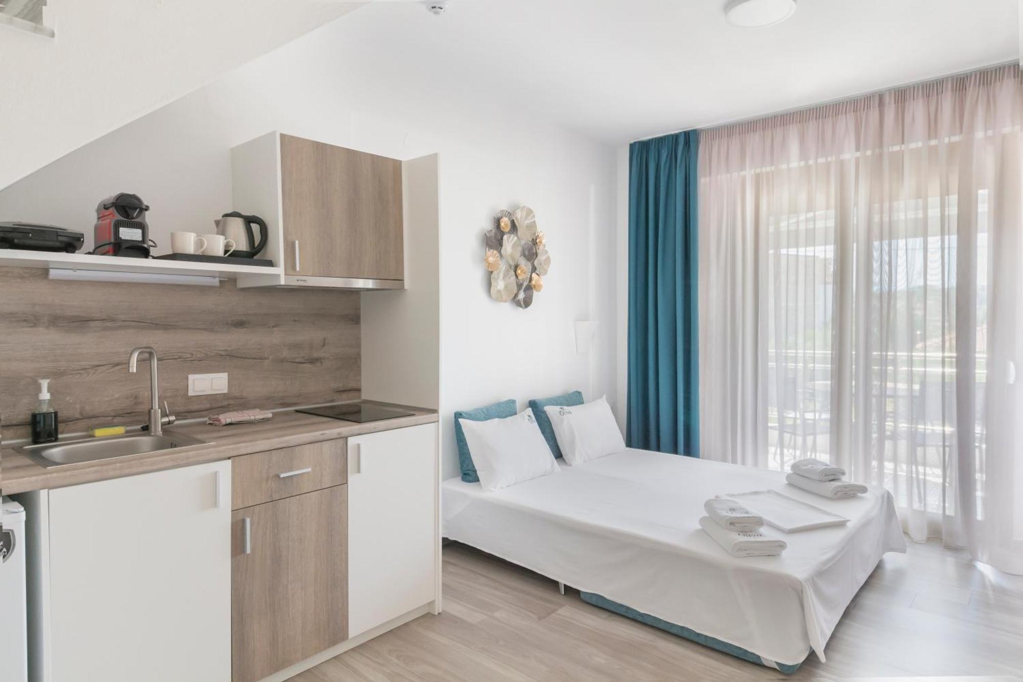 Oliva Suites นิกิติ ภายนอก รูปภาพ